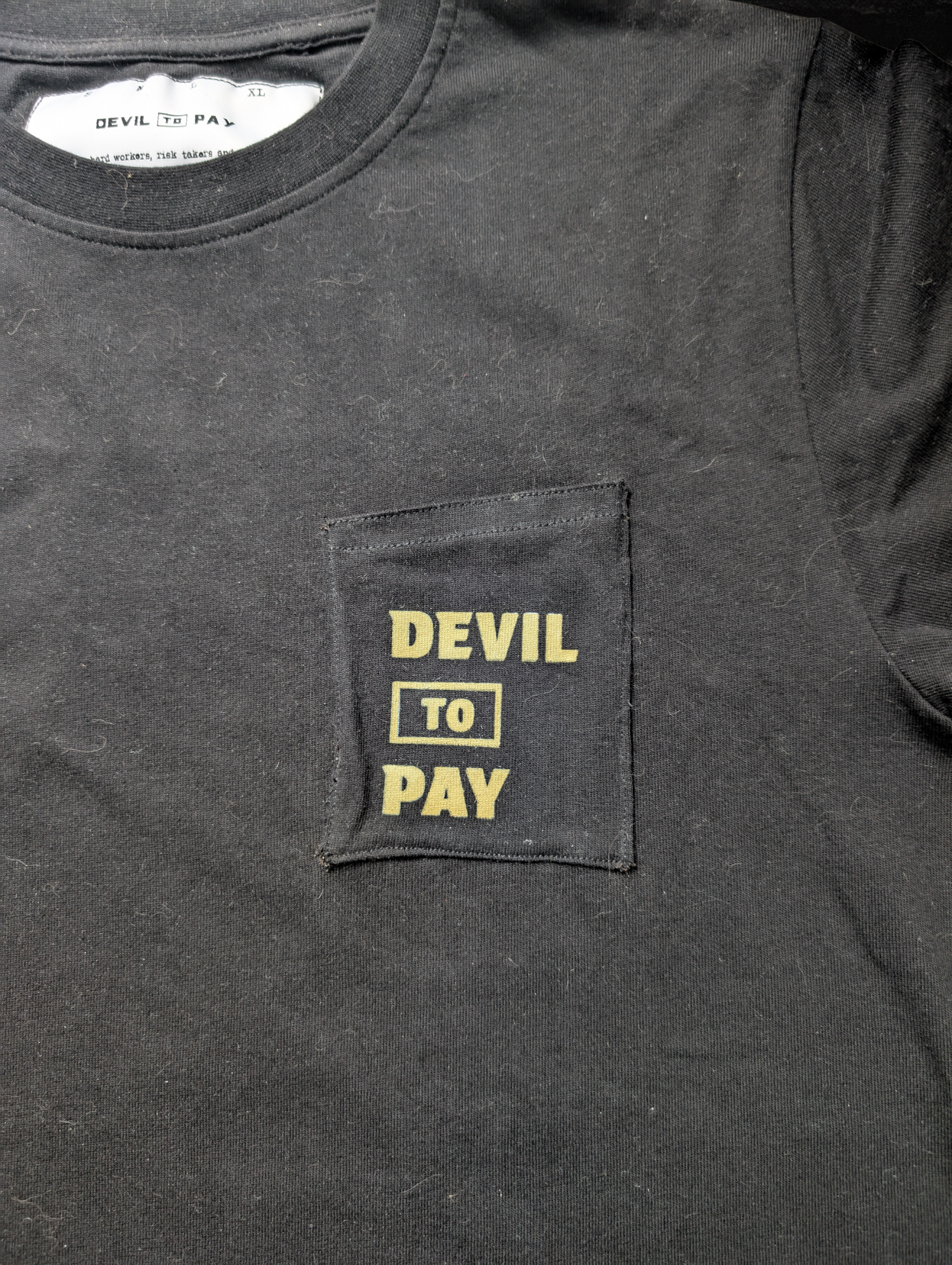 'High And Dry' T-Shirt- Black