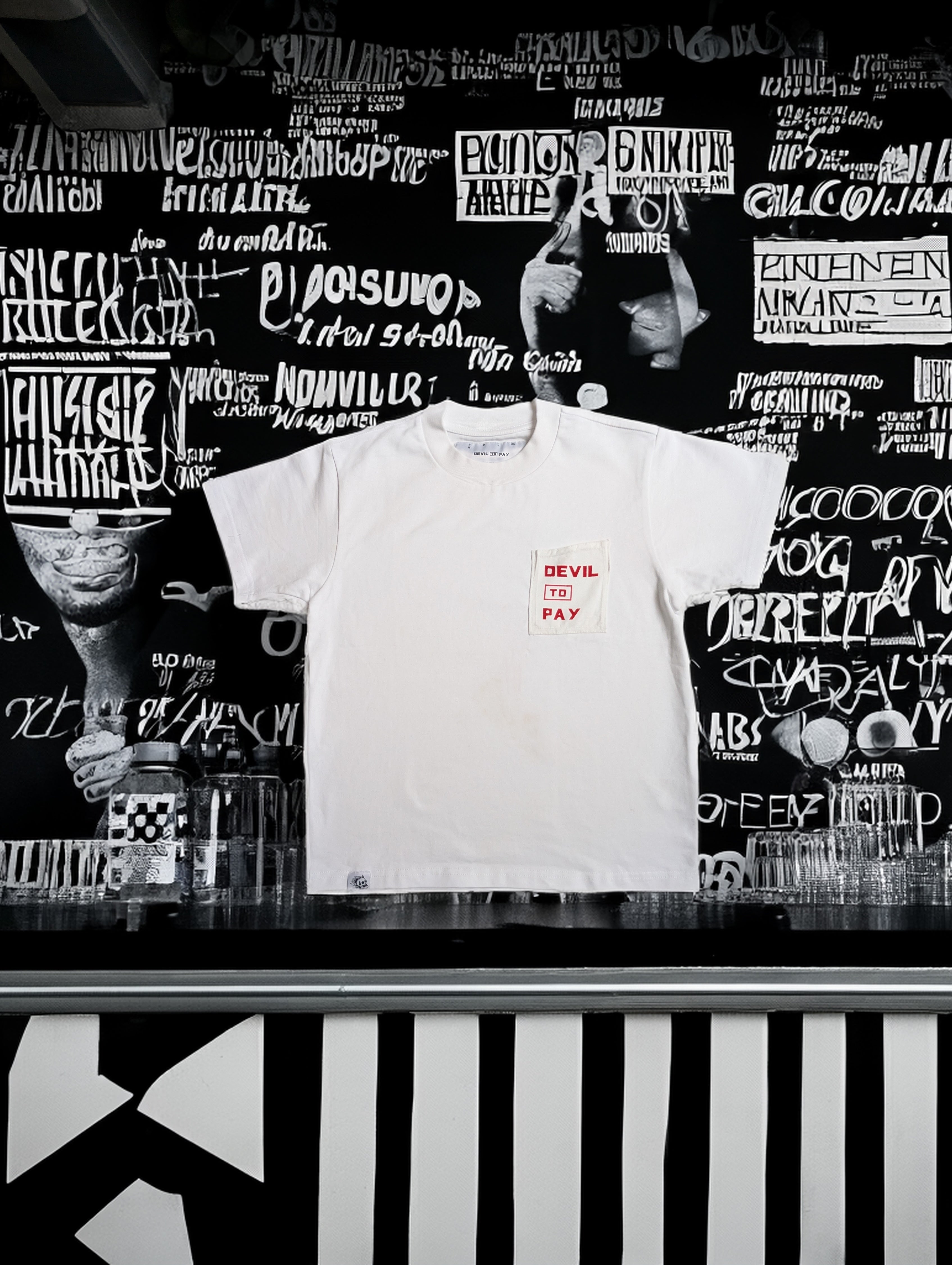 'I Saw The Light' T-Shirt - White